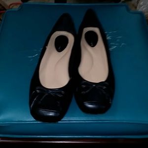 Black patent leather ballet slippers shoes